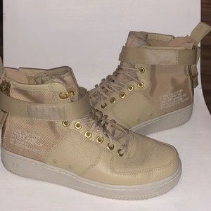 Nike high top Air Force One’s